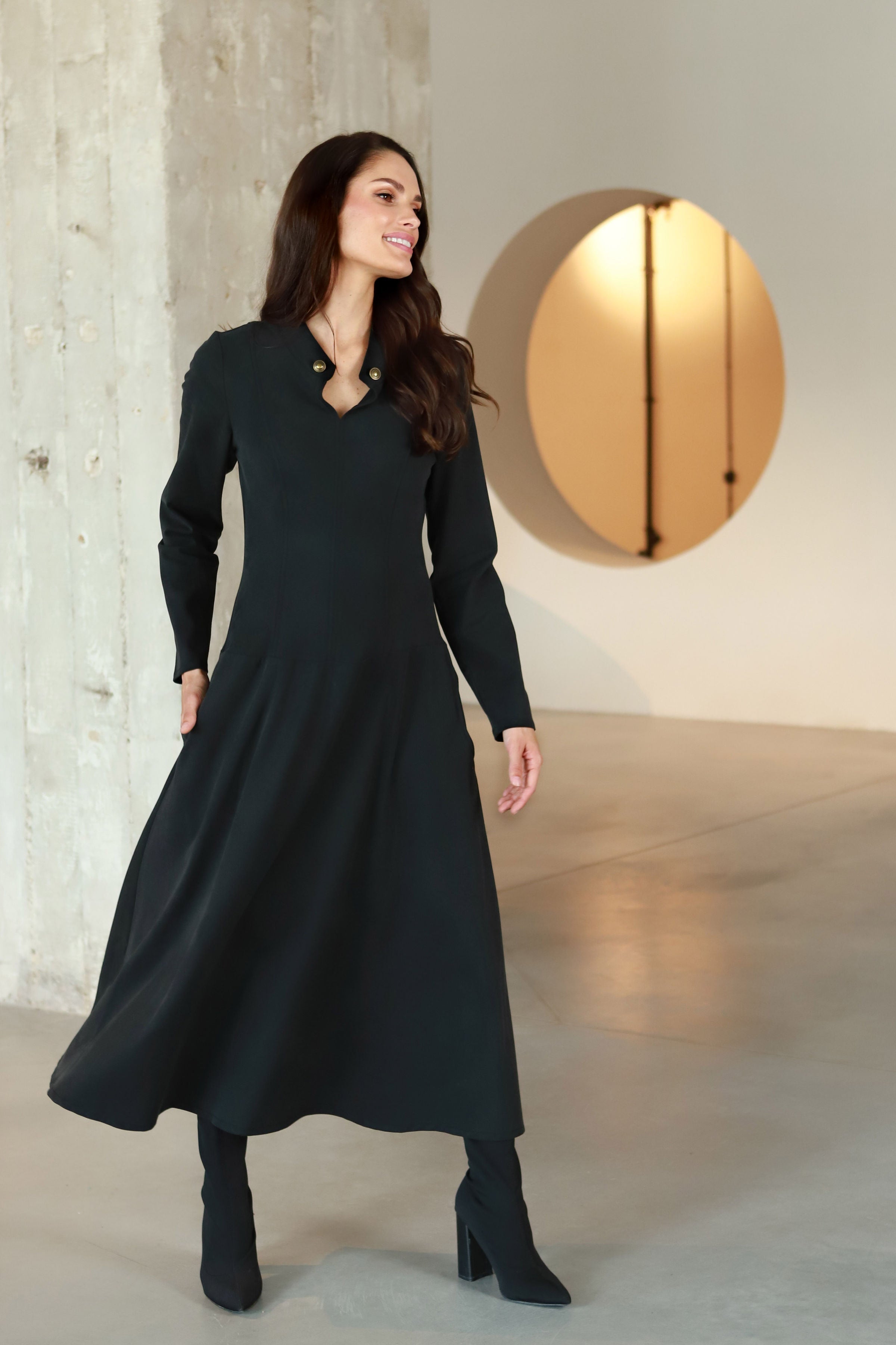 Lega ilga A silueto suknelė "Elara Graphite Black"