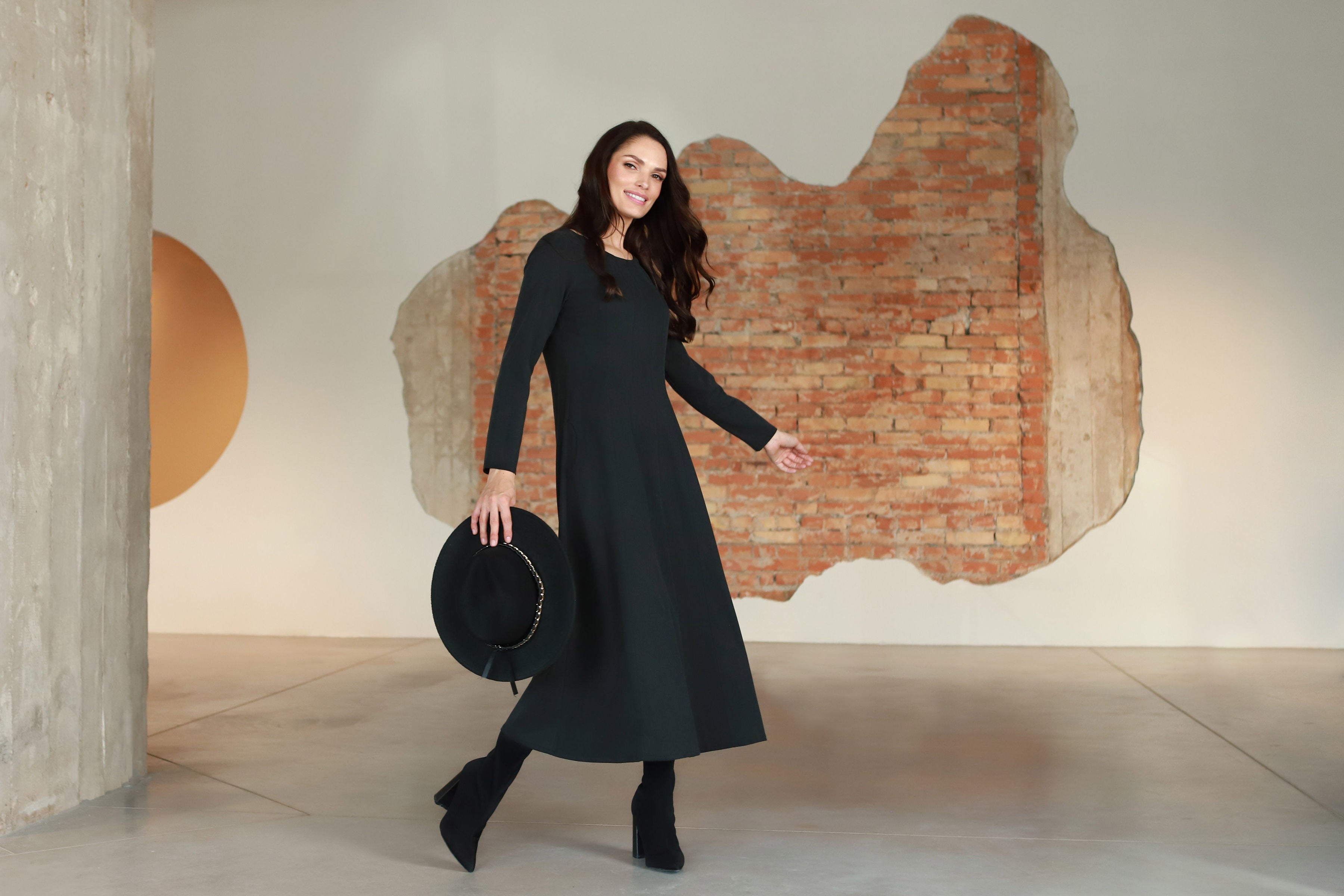 Lega įliemenuota suknelė "Ruber Graphite Black"