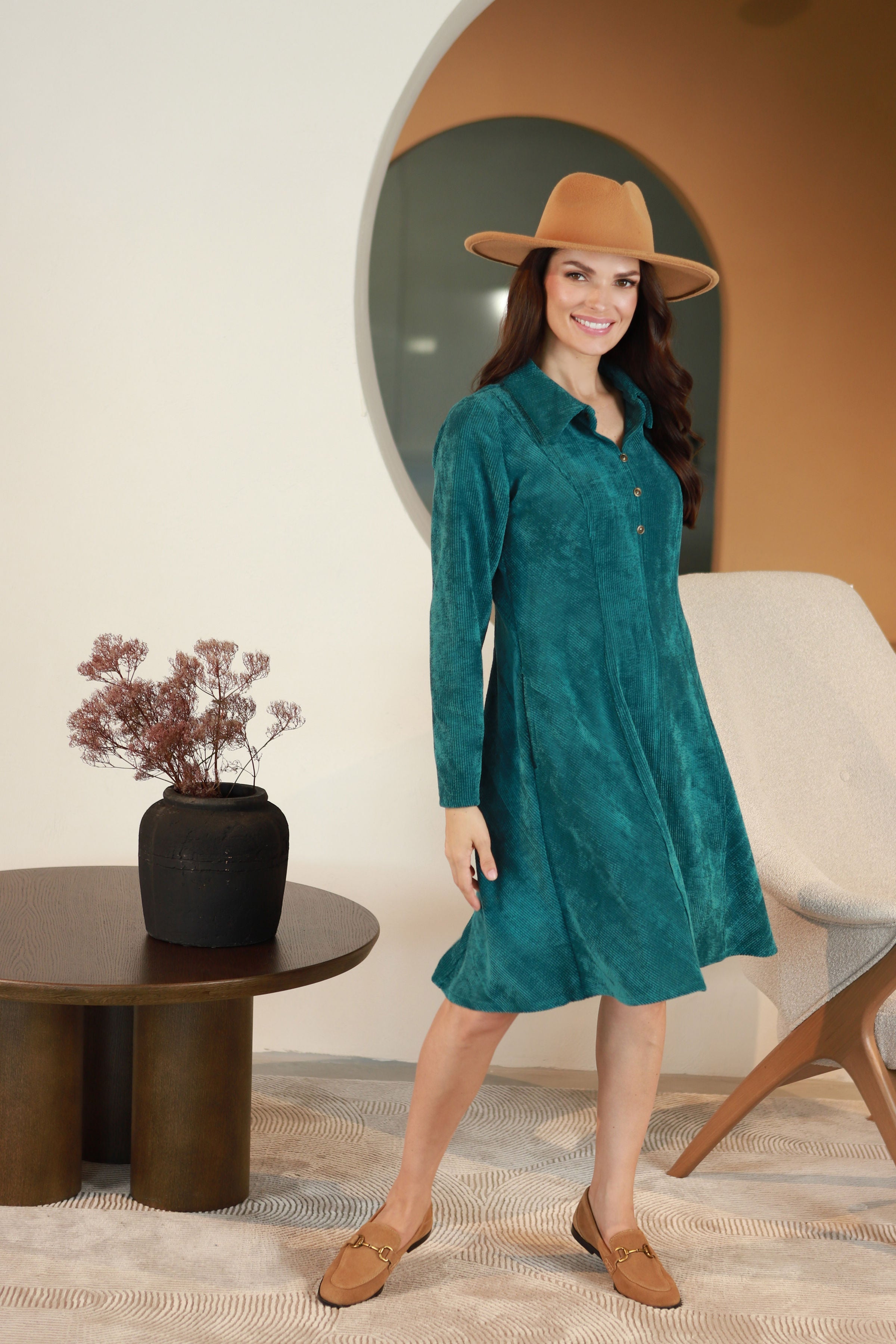 Lega įliemenuota velvetinė suknelė "Noemi Turquoise Velvet"