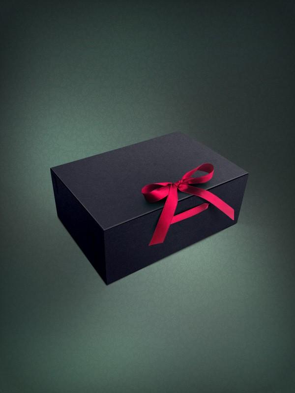Подарочная коробка "Elegant Black"