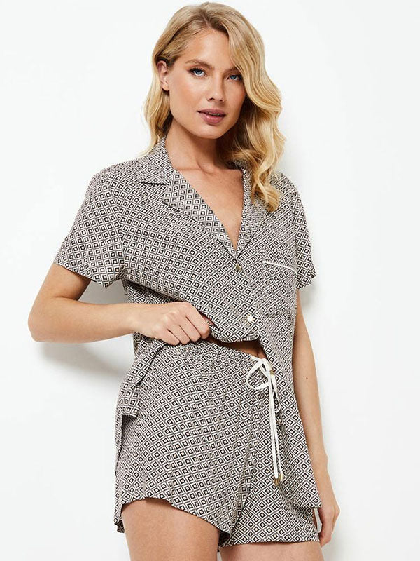 Aruelle короткая вискозная пижама "Jamila Short White - Beige - Black Ornament Print"