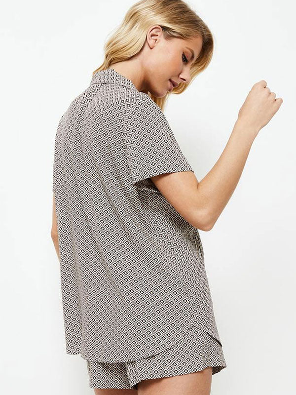 Aruelle короткая вискозная пижама "Jamila Short White - Beige - Black Ornament Print"