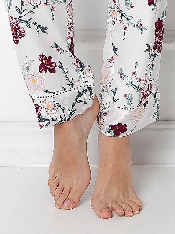Aruelle viskozinė pižama "Olivia Long White - Green - Burgundy Flower Print"
