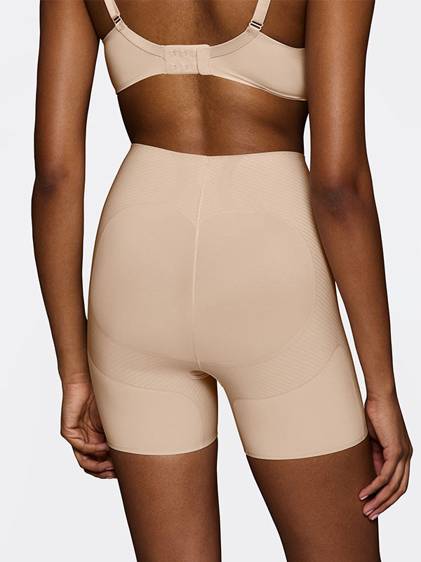 Triumph koreguojantys aukšto juosmens šortukai "BMU Illusion Curve HW Nude"