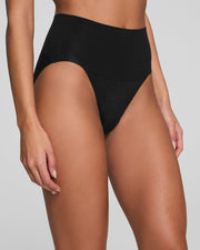 hi-leg besiūlės spanx kelnaitės
