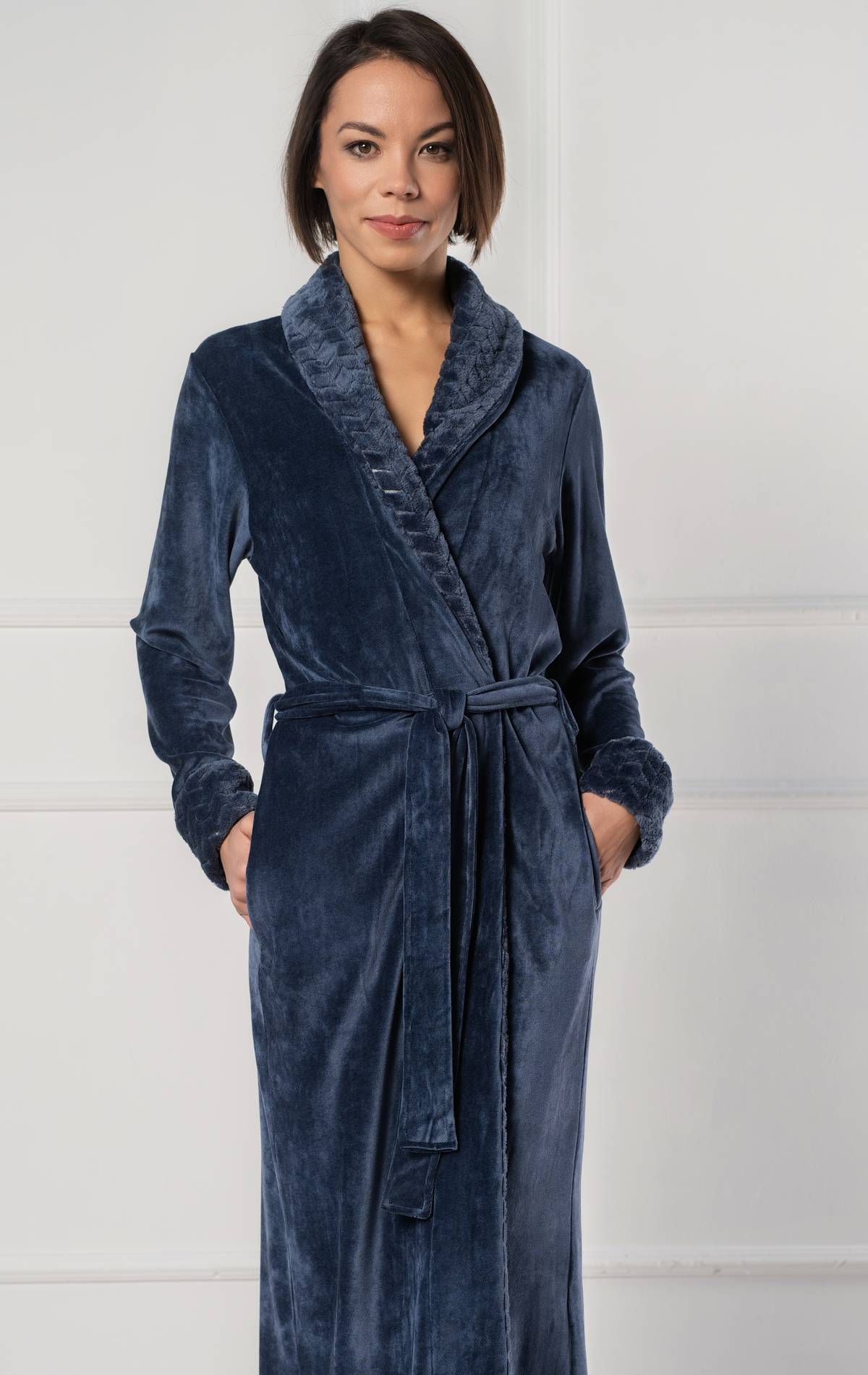 Belmanetti ilgas bambuko pluošto chalatas 