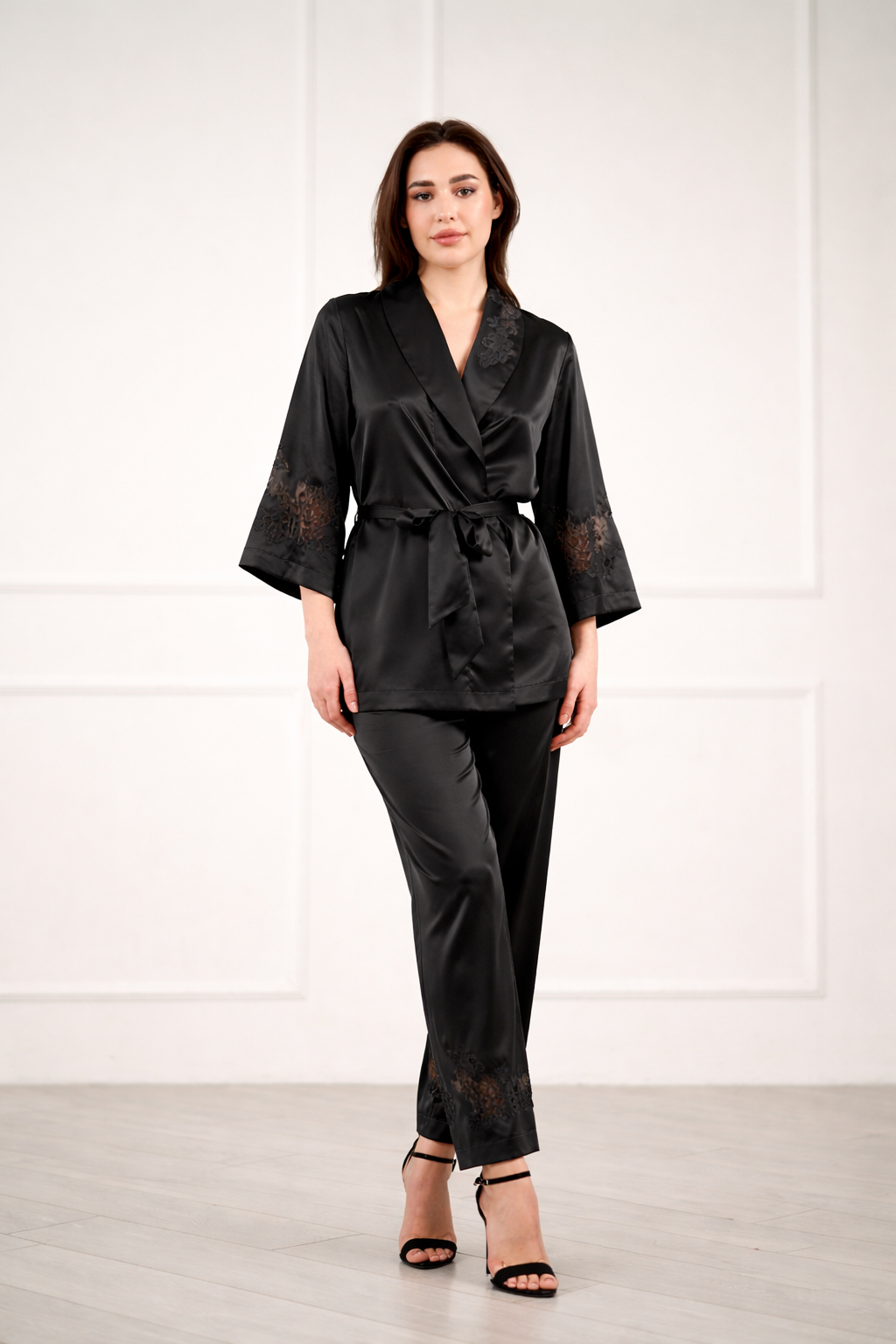 Komilfo Long Silk Pajama Set With Lace Citrine Long Black