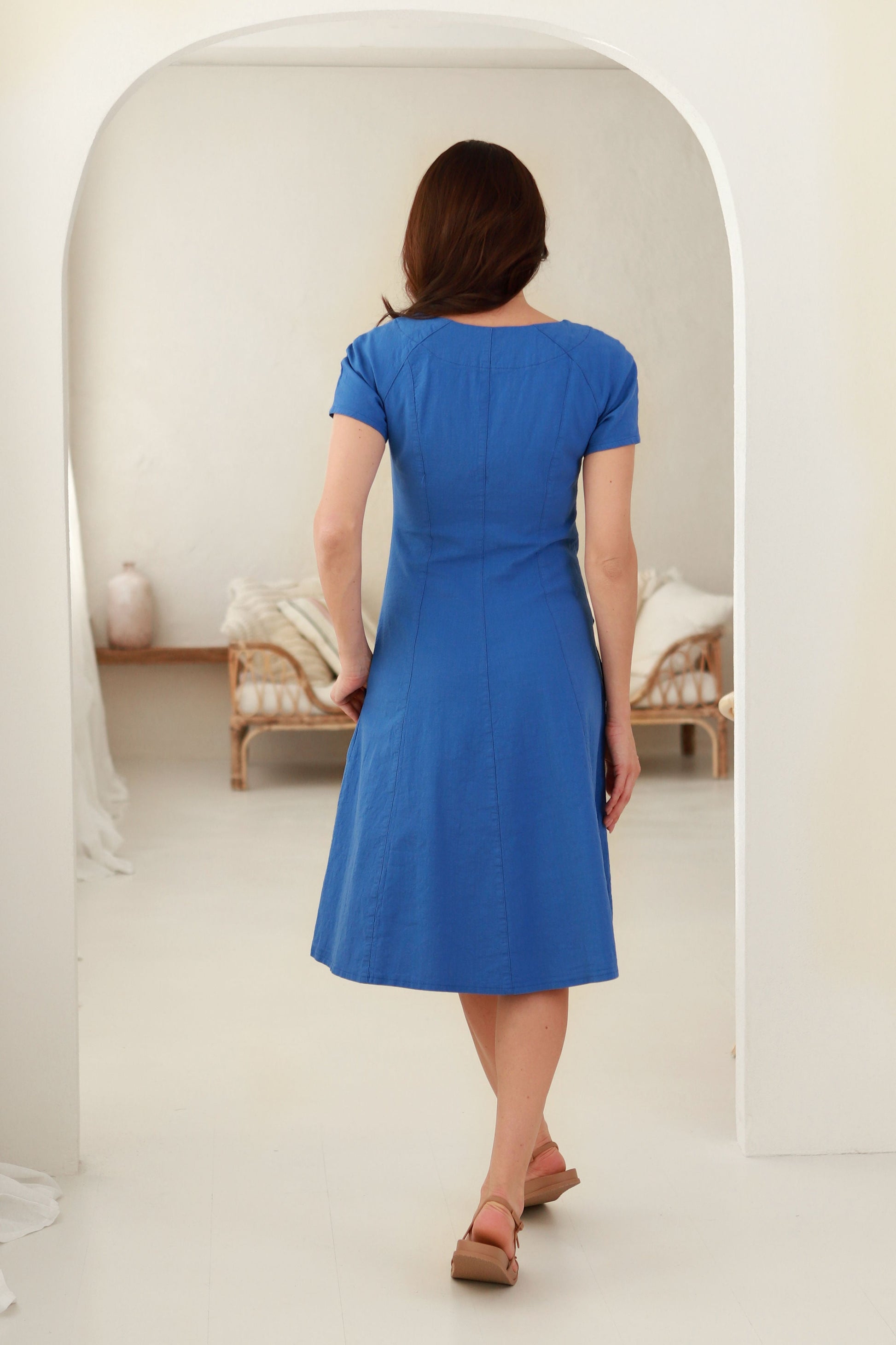 a formos vasarinė suknelė