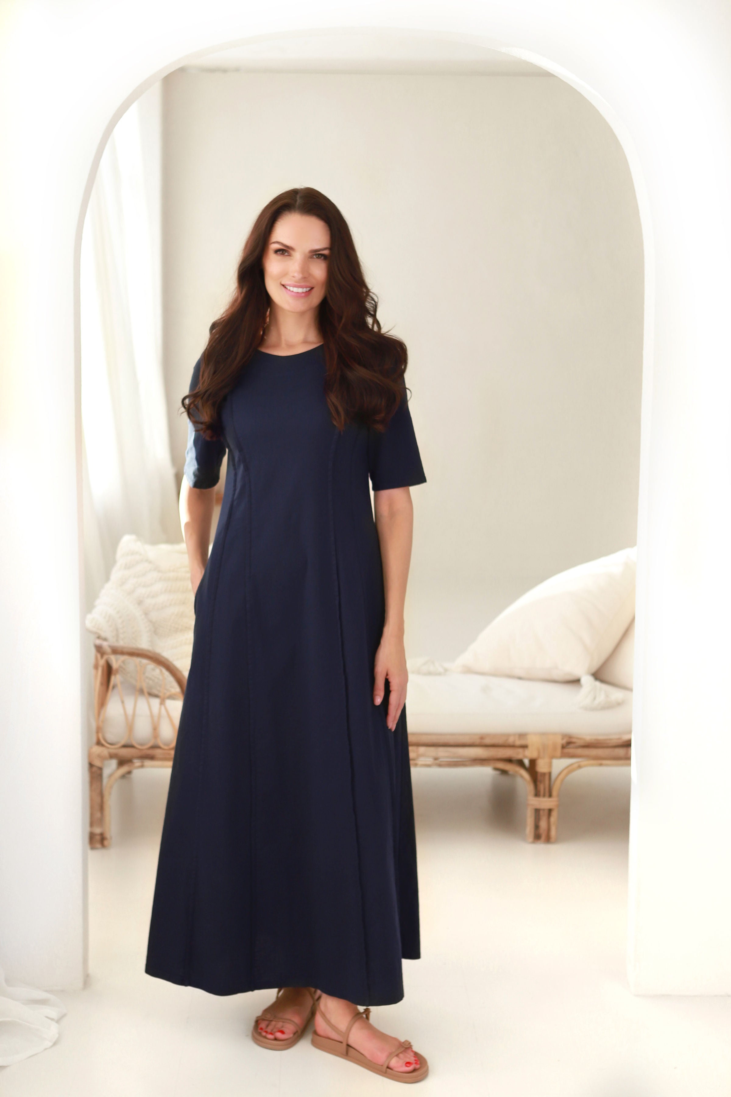 patogi lininė suknelė