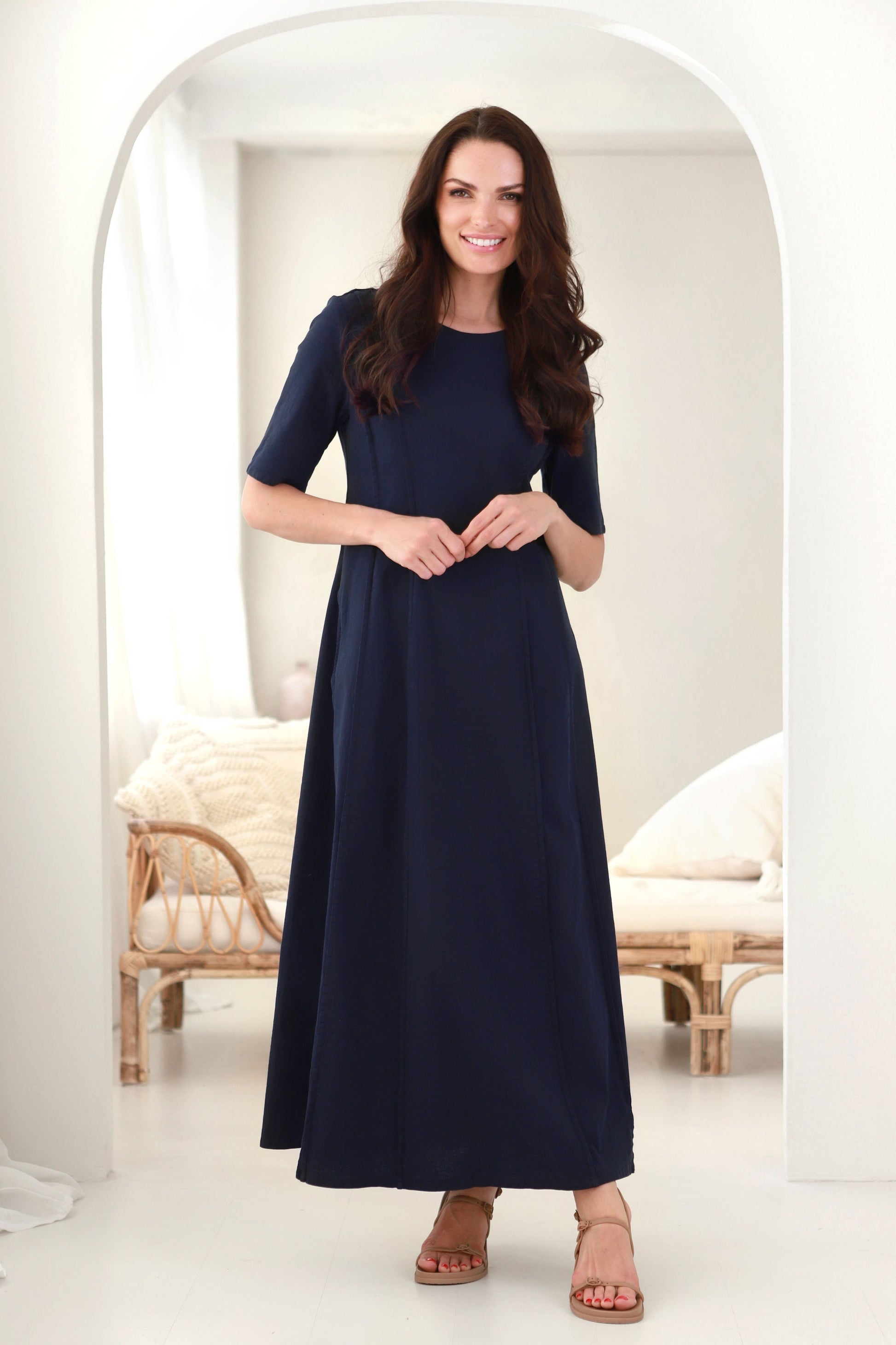 elegantiška lininė suknelė