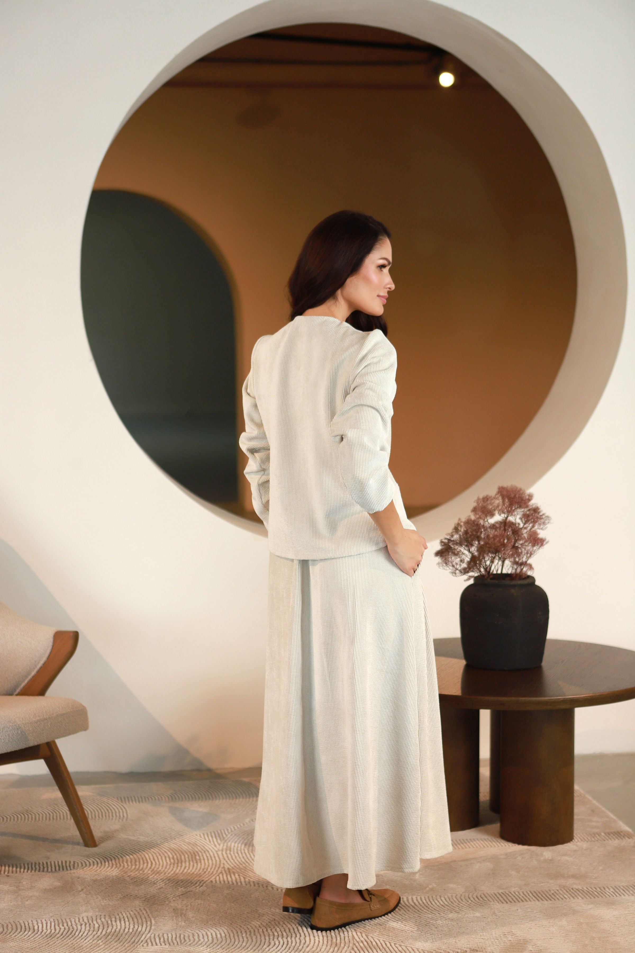 Lega velvetinis švarkelis "Jasira Beige Velvet"
