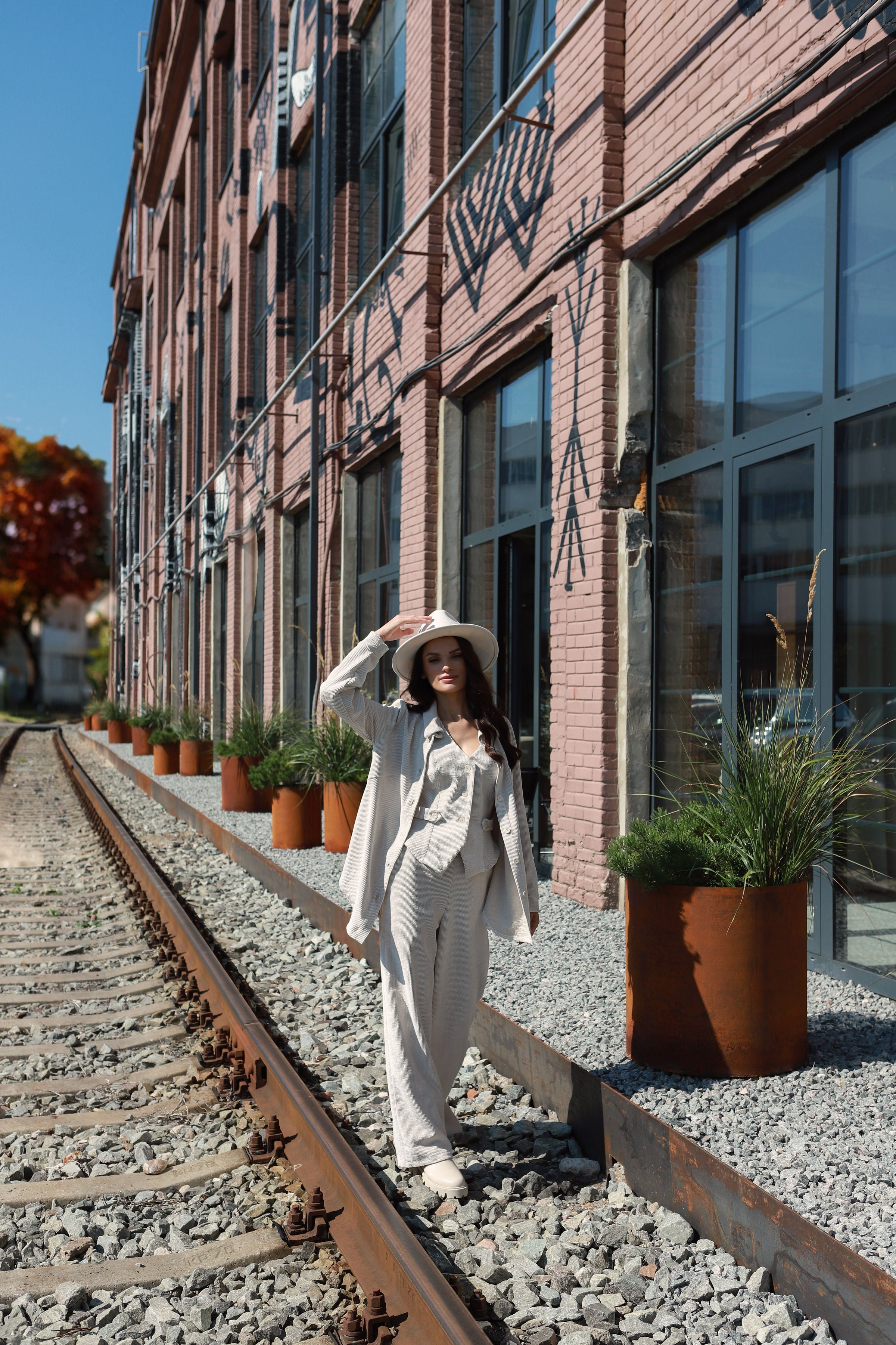 Lega velvetinė liemenė "Siena Beige Velvet"