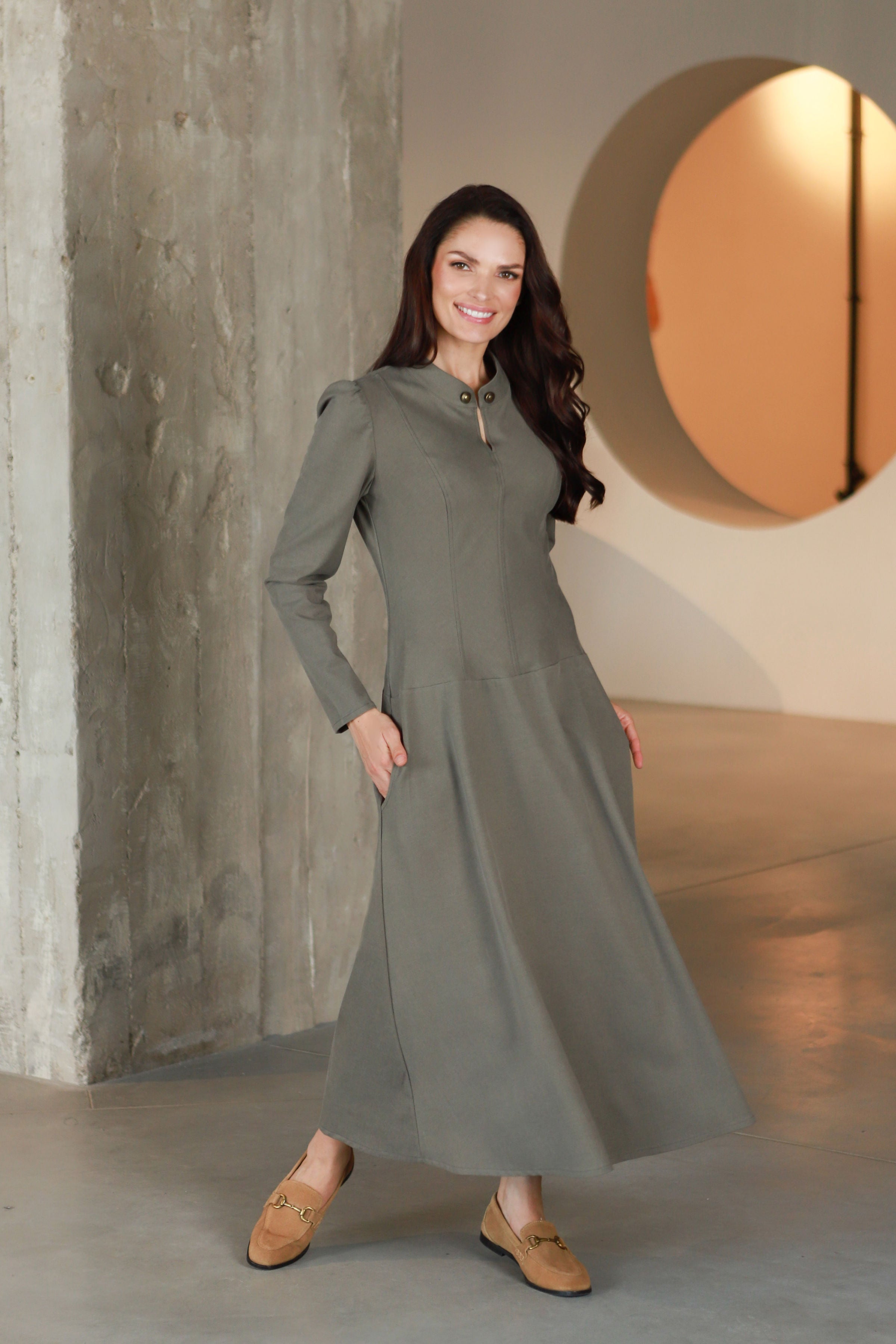 Lega ilga A silueto suknelė "Elara Grey"