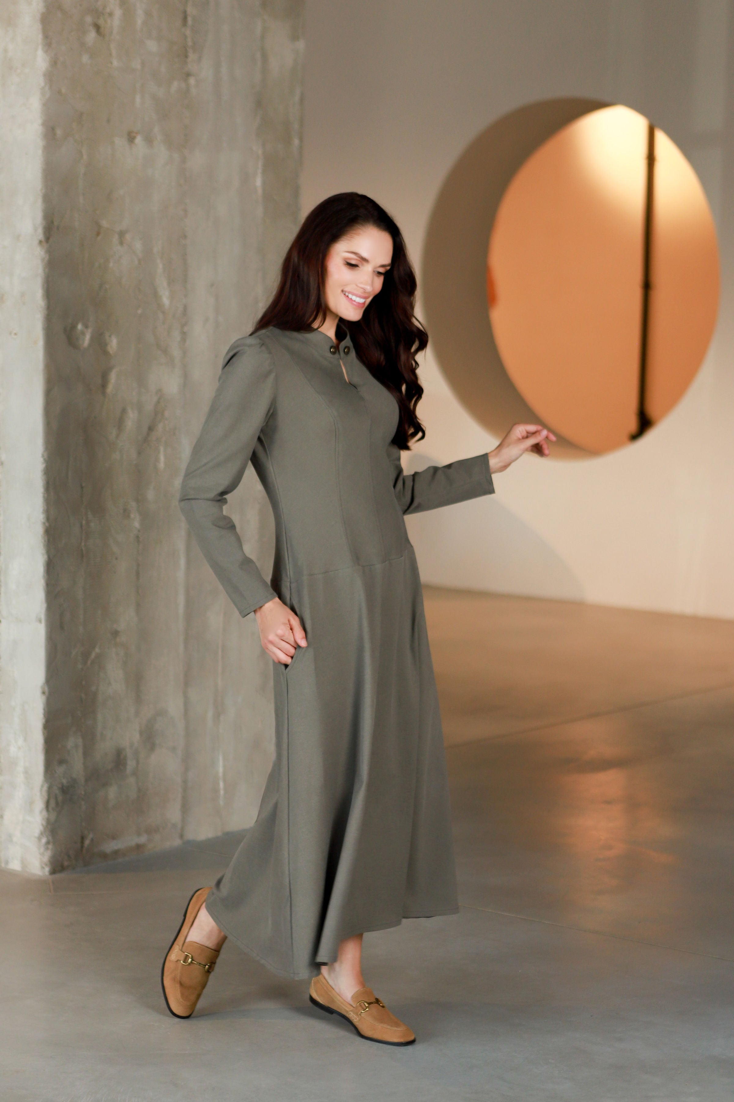 Lega ilga A silueto suknelė "Elara Grey"