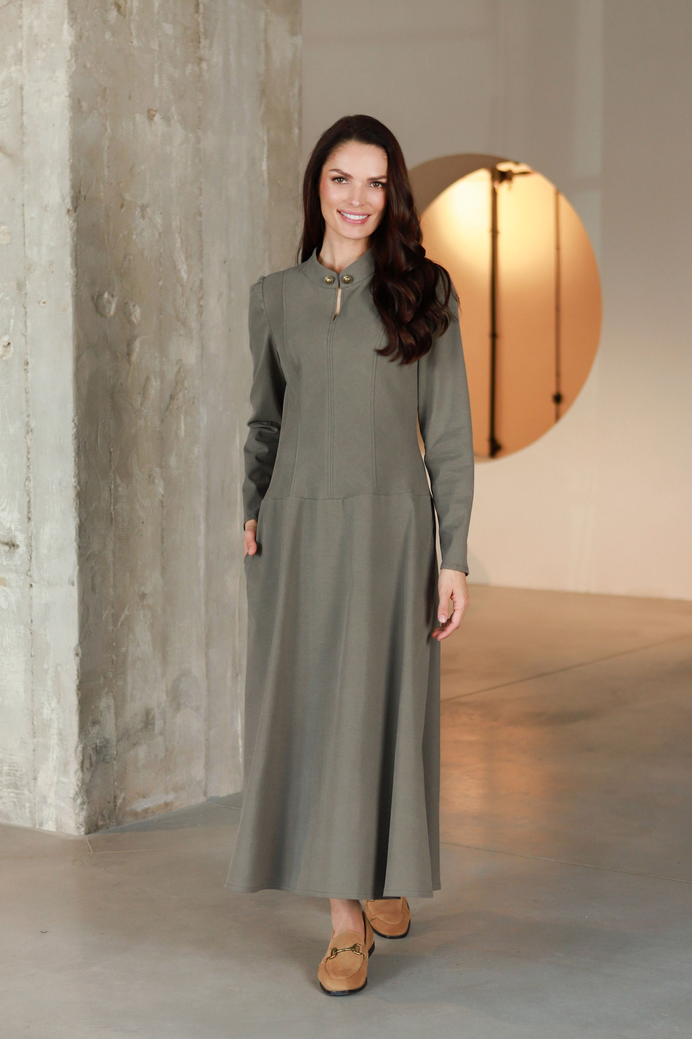 Lega ilga A silueto suknelė 