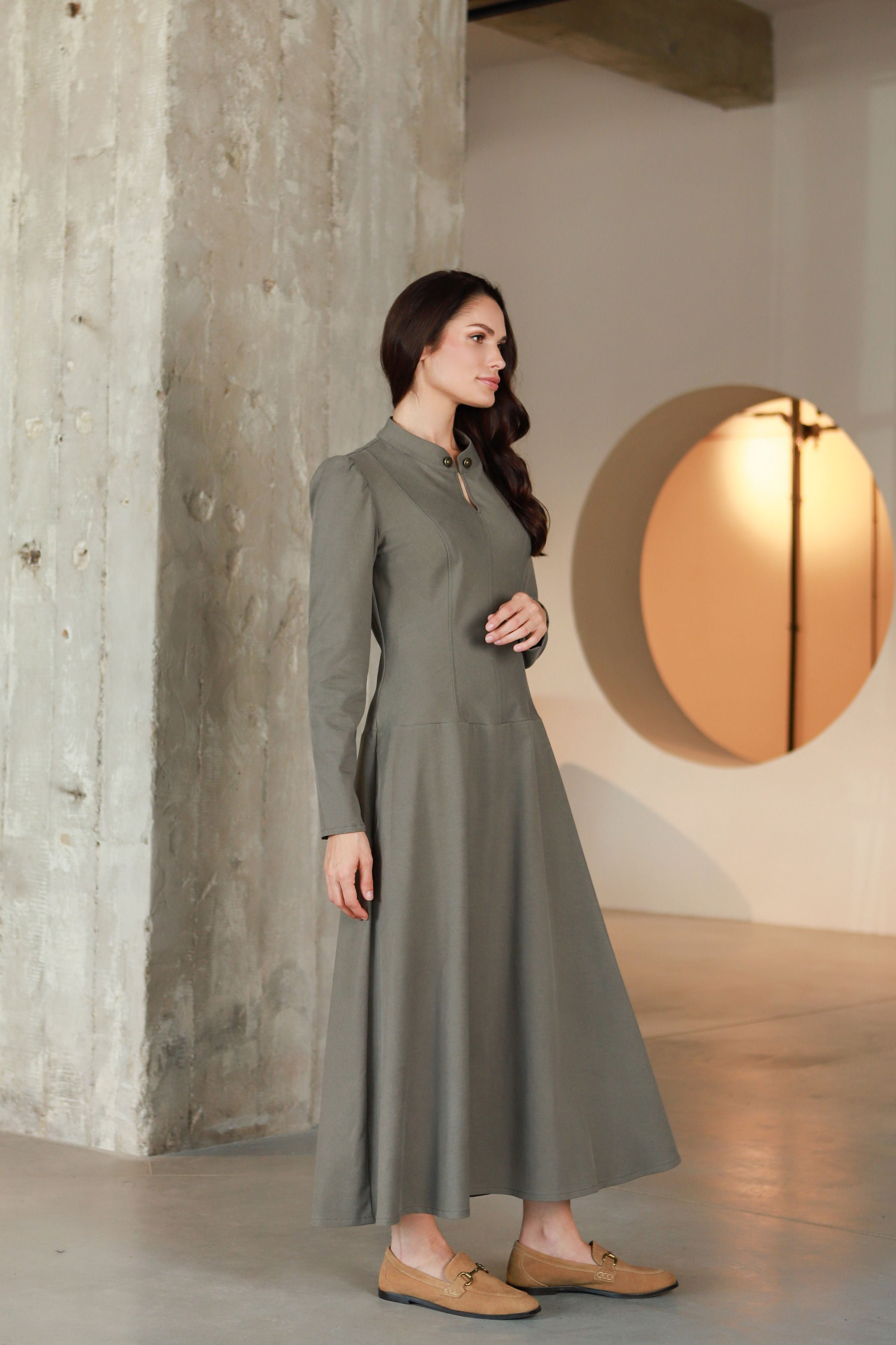 Lega ilga A silueto suknelė "Elara Grey"