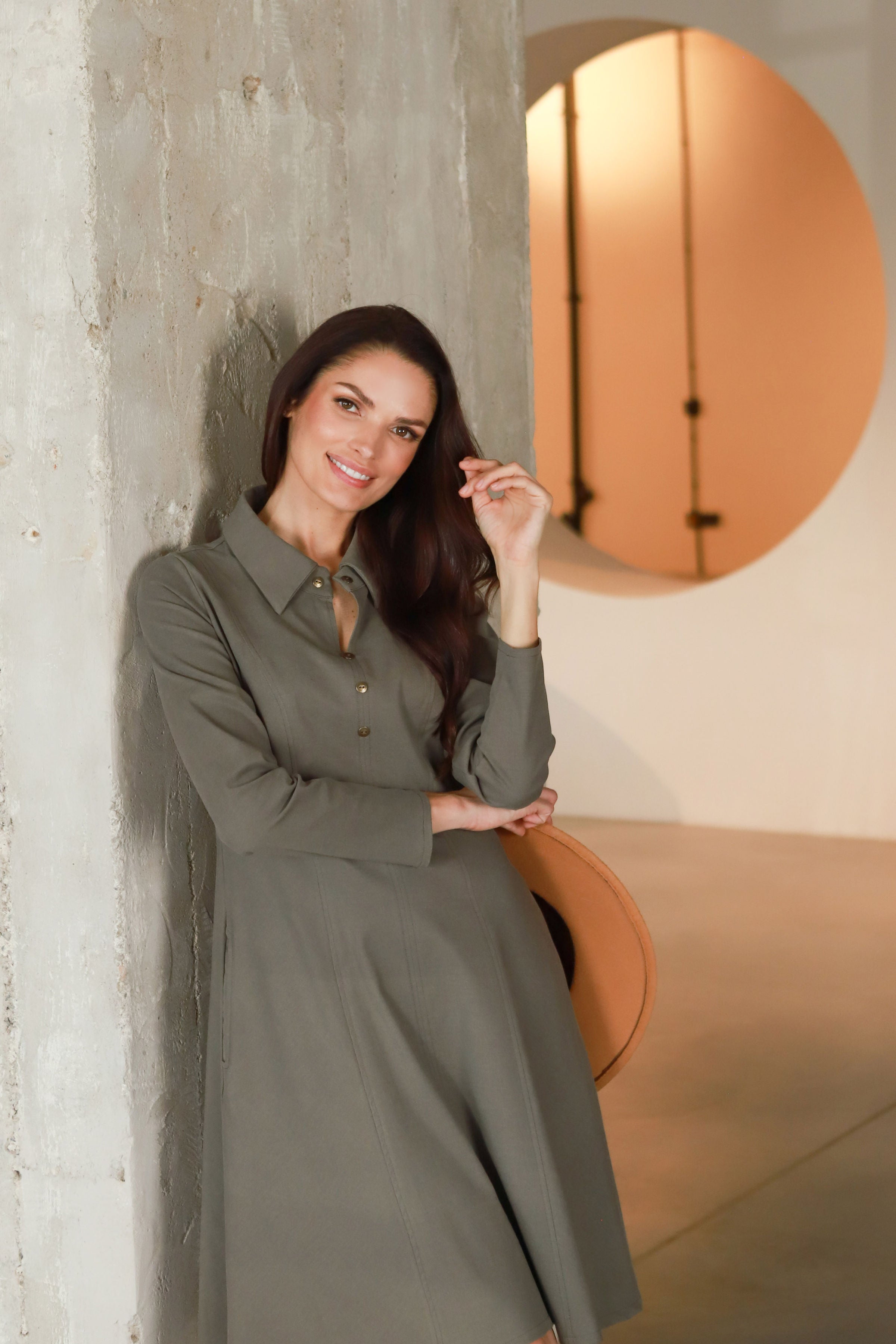 Lega įliemenuota suknelė "Michelle Grey"