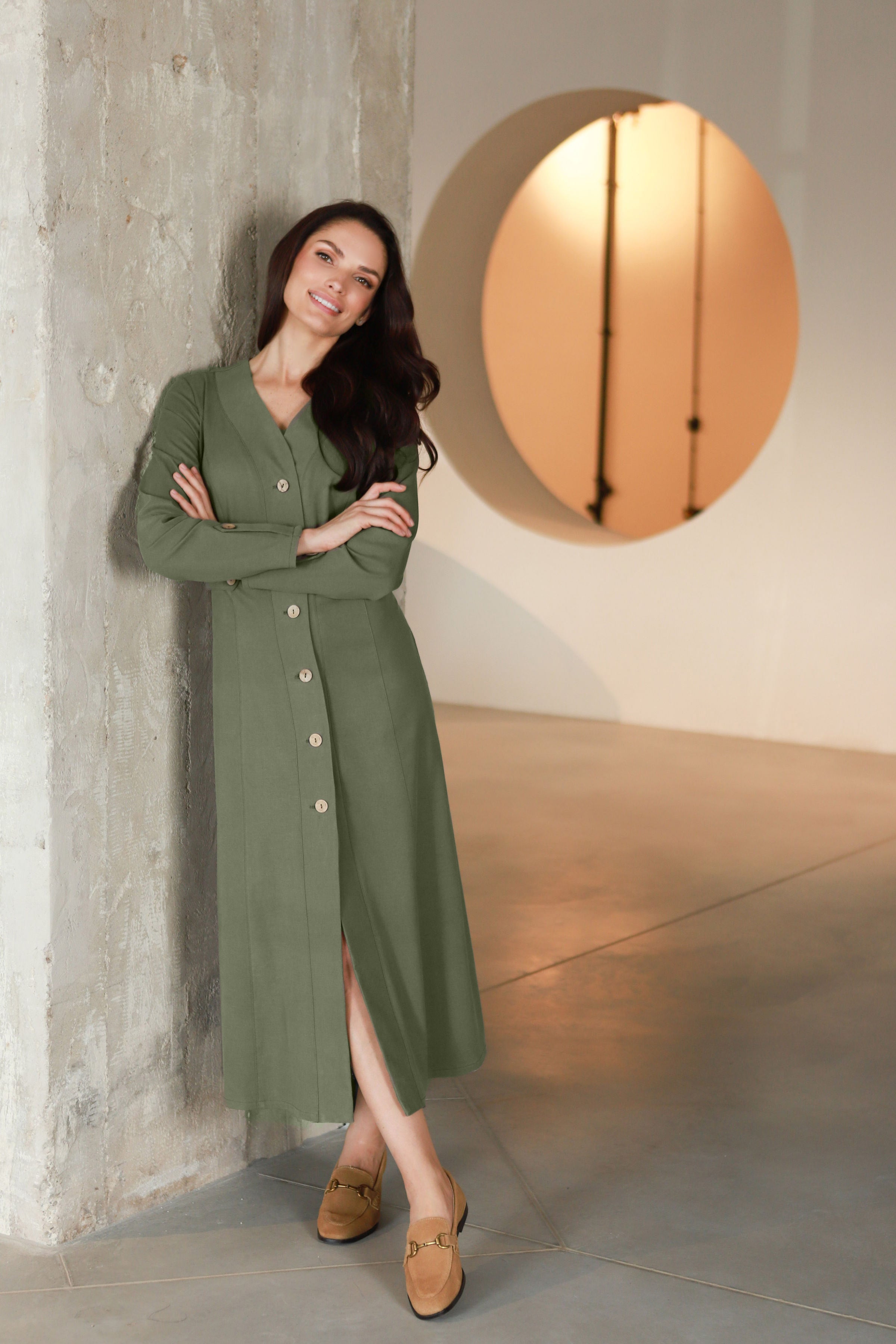 Lega midi suknelė su sagomis "Ivana Olive Grey"