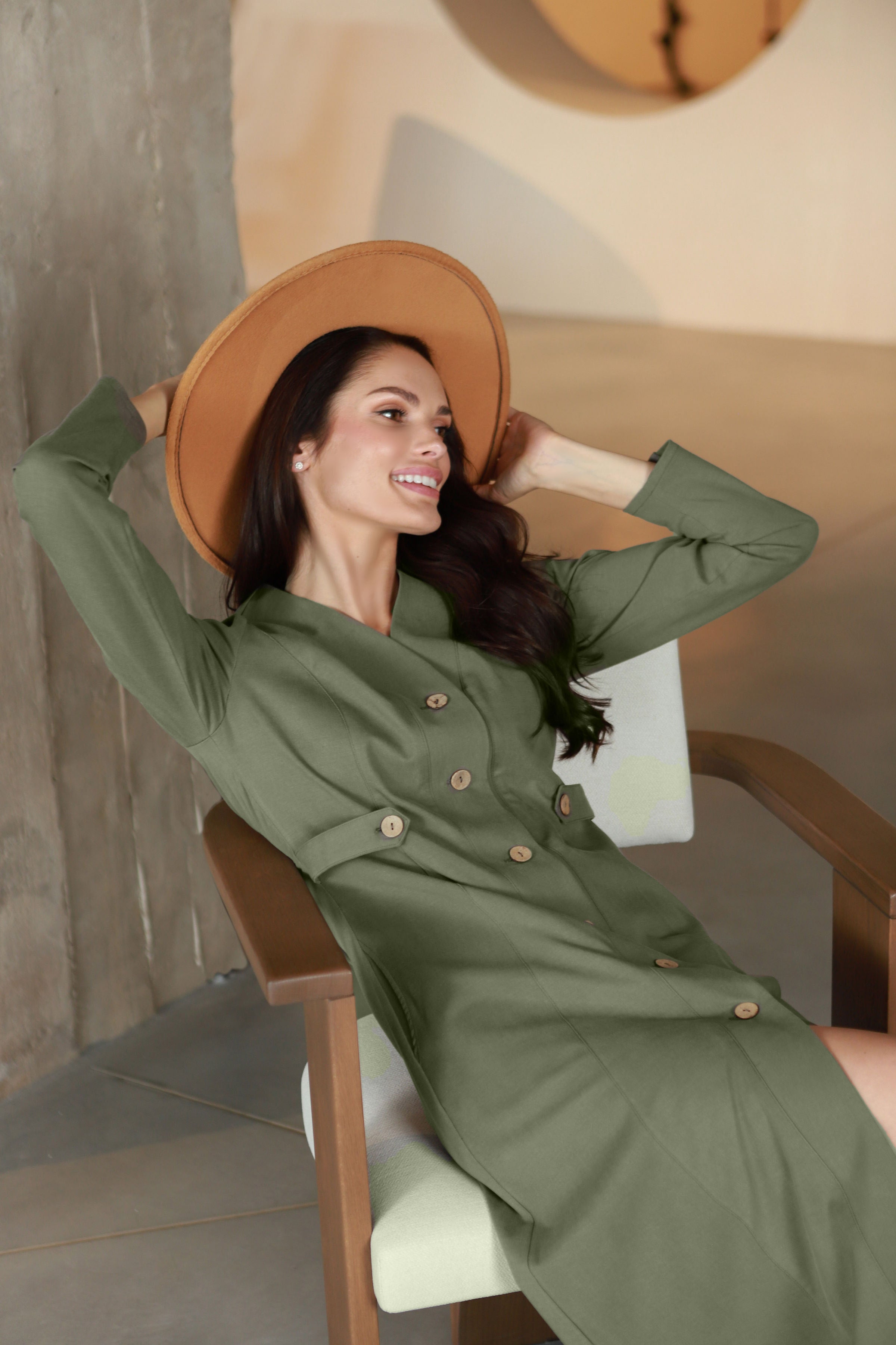 Lega midi suknelė su sagomis "Ivana Olive Grey"