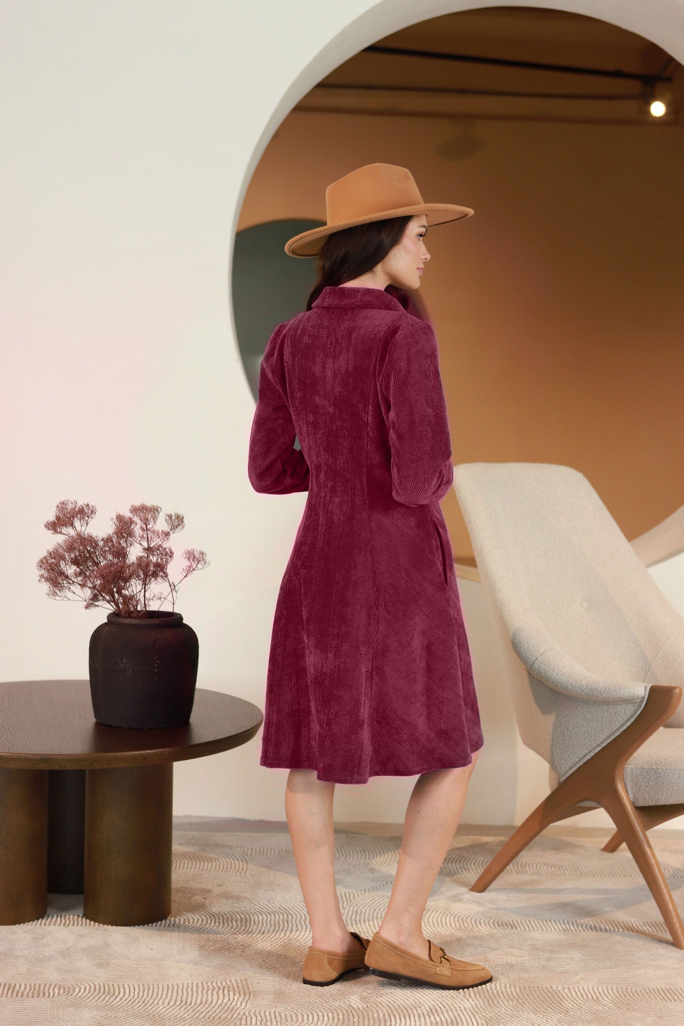 Lega įliemenuota velvetinė suknelė "Noemi Bordeaux Velvet"