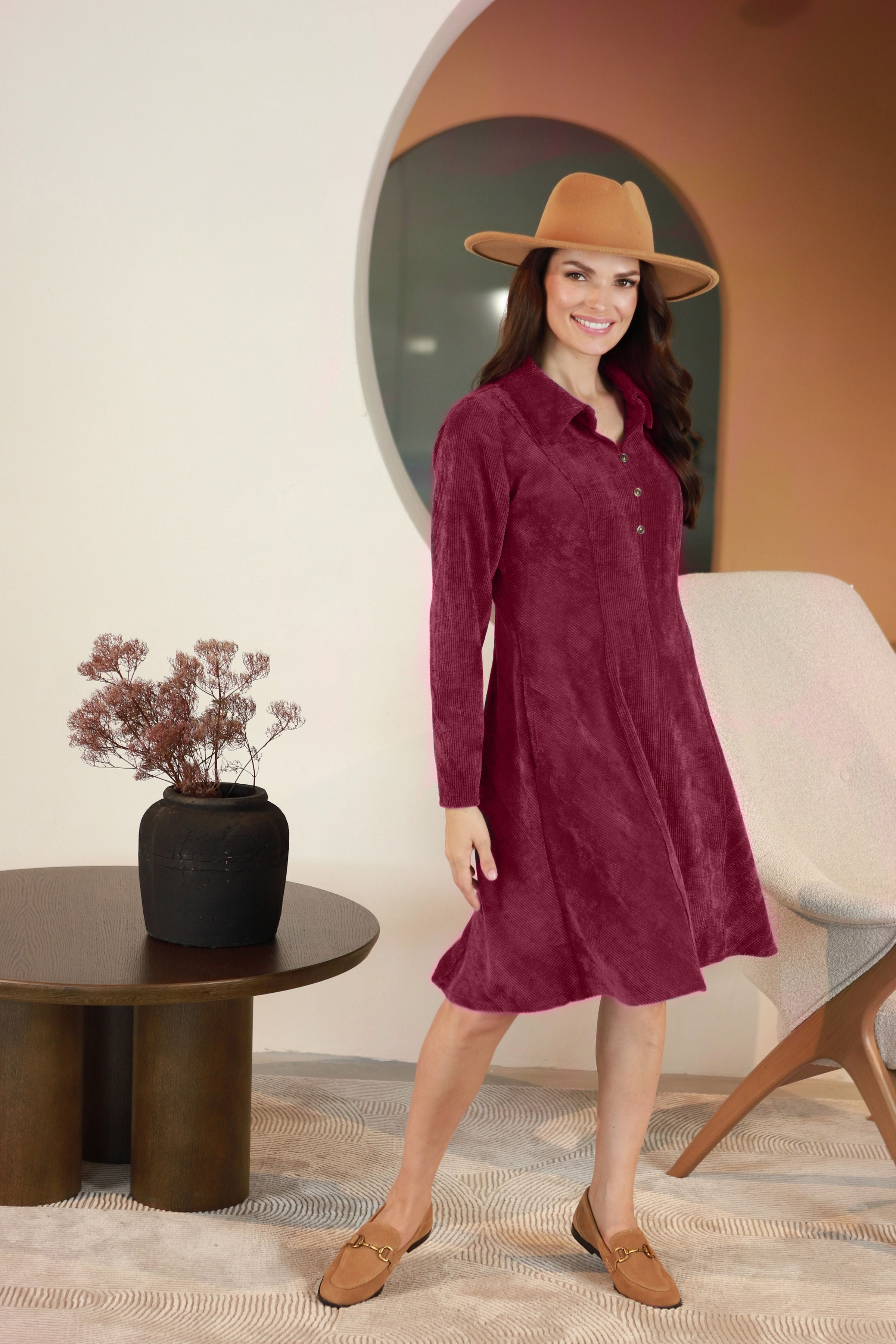 Lega įliemenuota velvetinė suknelė "Noemi Bordeaux Velvet"