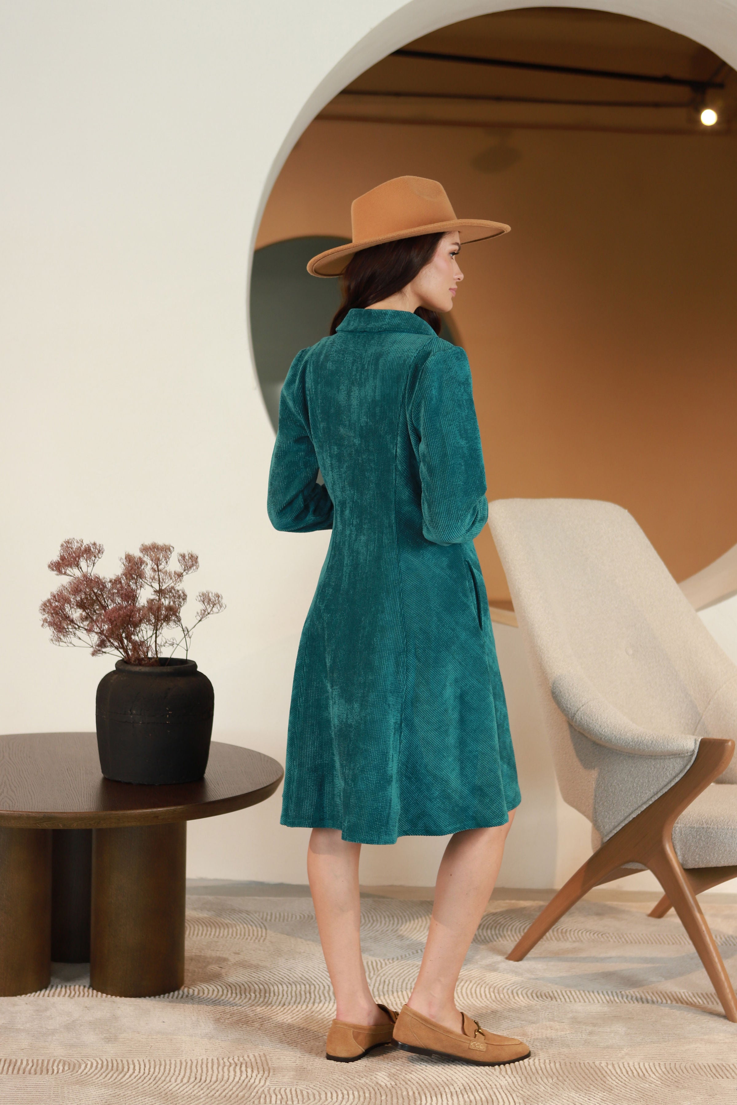 Lega įliemenuota velvetinė suknelė "Noemi Turquoise Velvet"