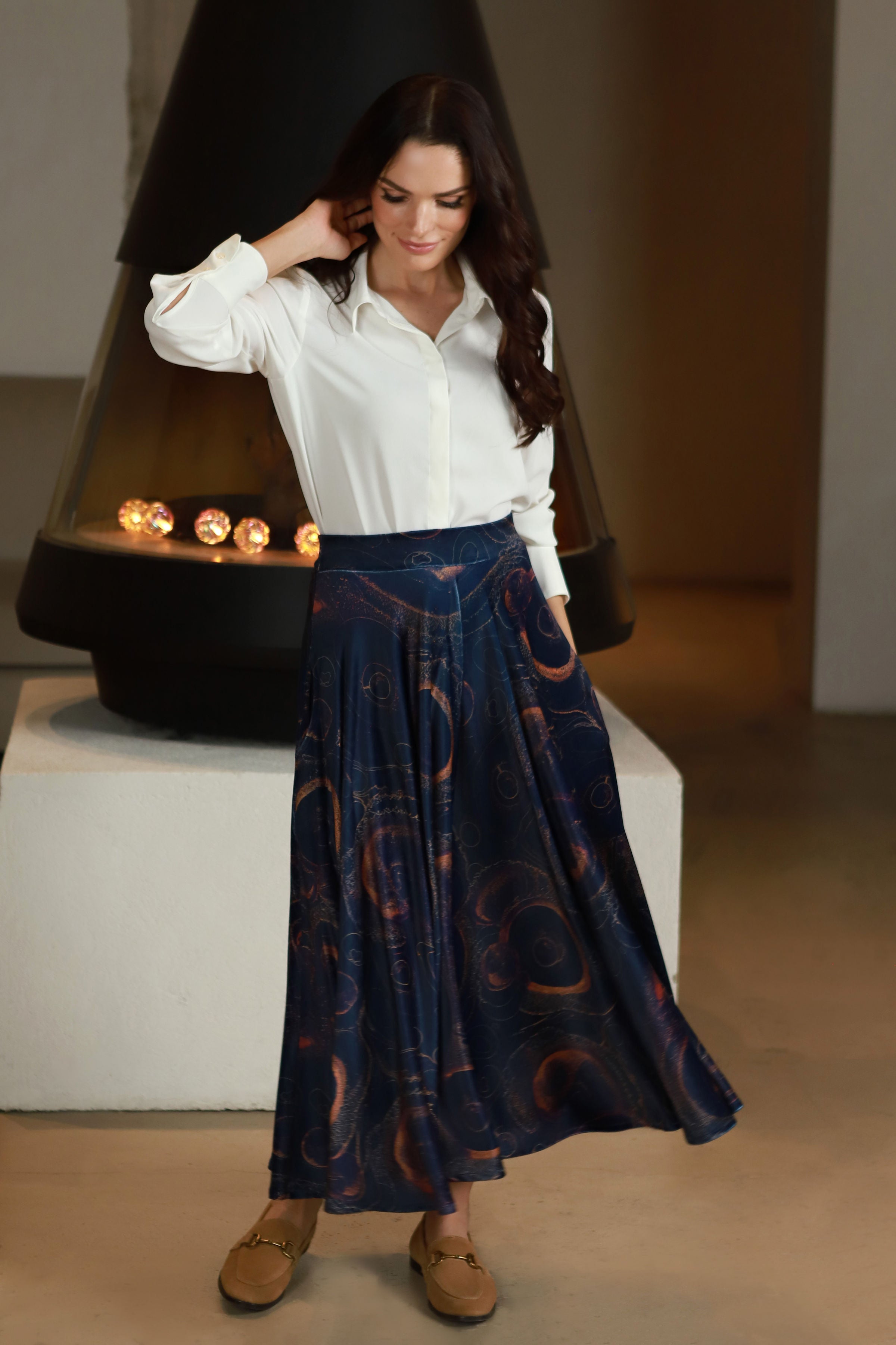 Lega ilgas veliūrinis sijonas "Milita Navy - Multicolor Velour"