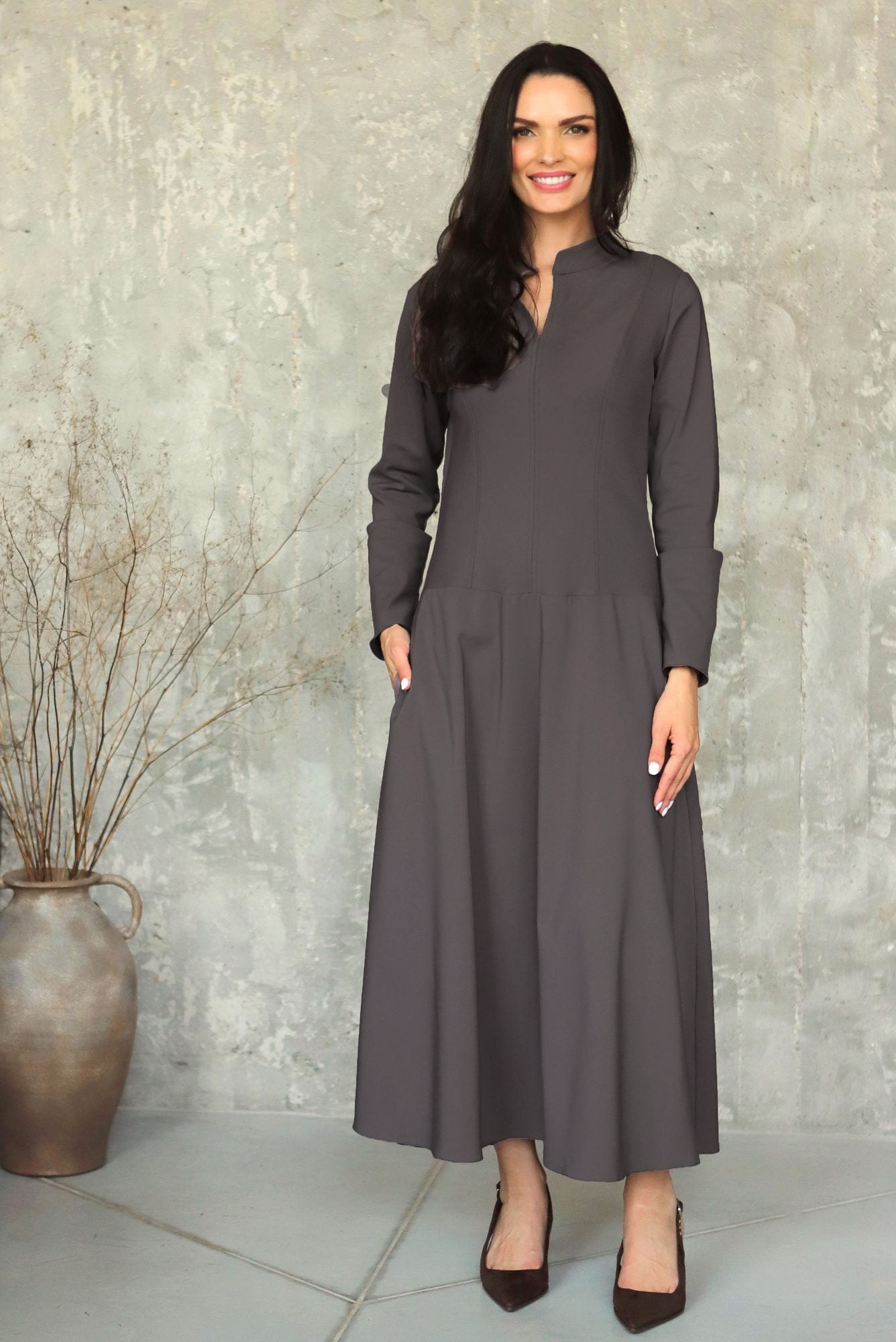 Lega Long Dress with Stand Collar Arija Graphite