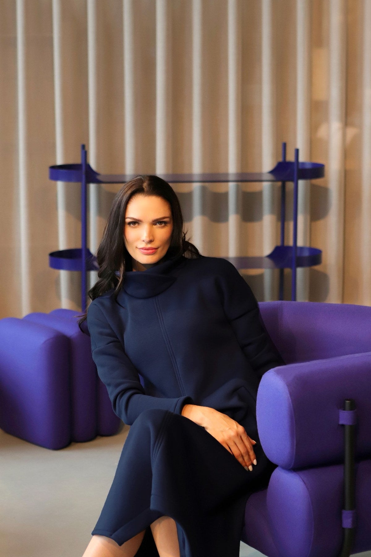 ilga suknelė su kišenėmis