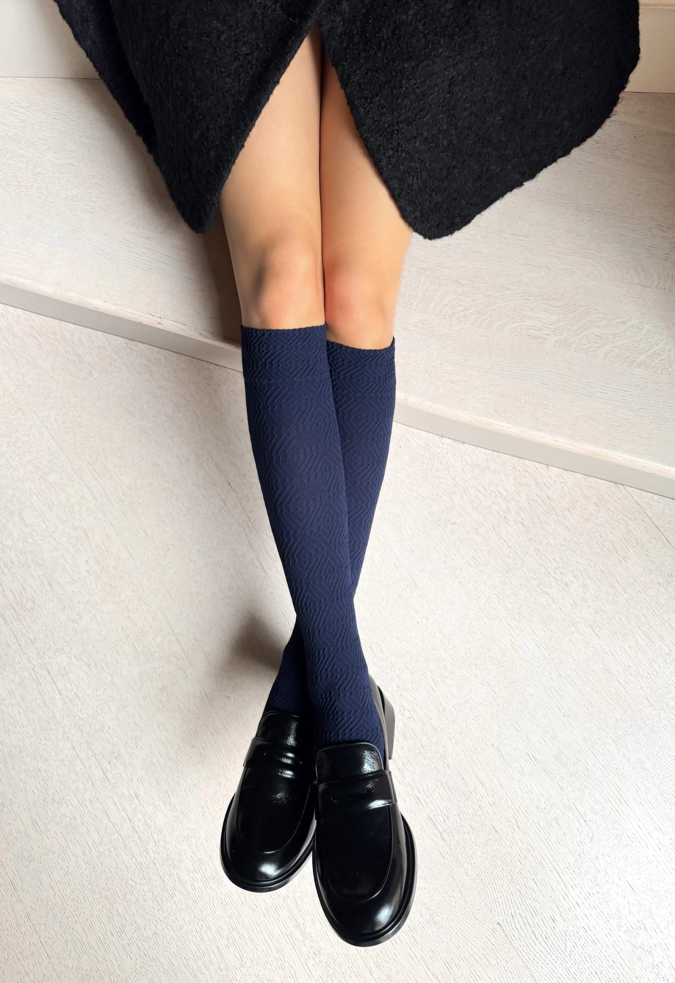 Veneziana Patterned Knee-High Socks Margo 60 Den Navy