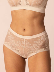 Wacoal nėriniuotos kelnaitės šortukai "Sensu Lace Champagne"