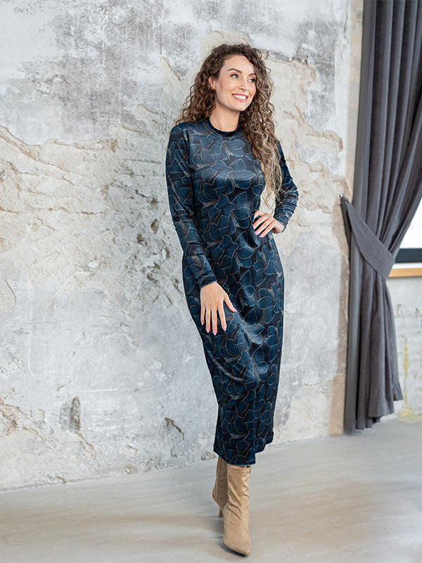 Lega veliūrinė midi suknelė 