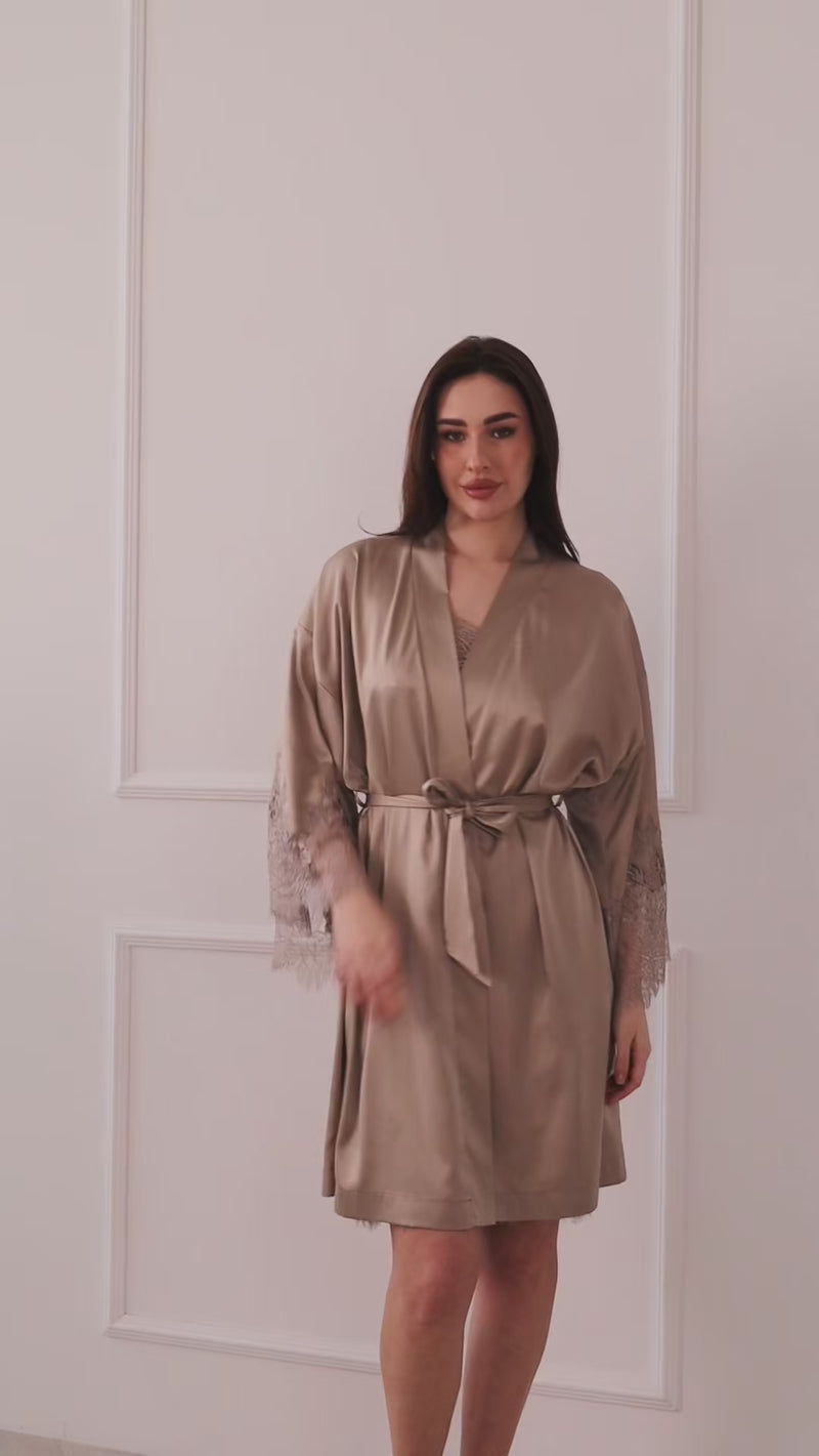 moteriško šilko chalatai