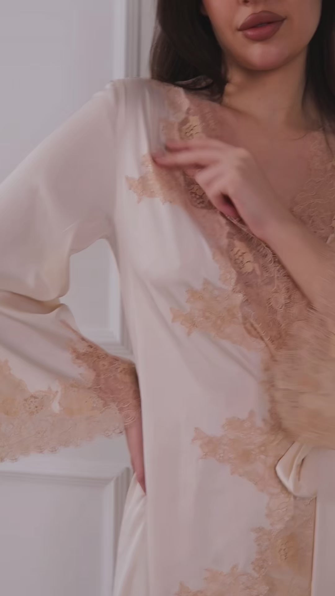 Загрузить видео: šilko naktiniai iš Ukrainos